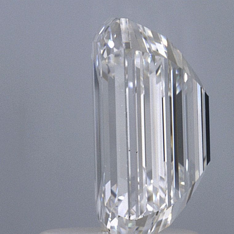 Smaragdschliff Diamant 2.50 Karat, Farbe E, Reinheit VS1, für einen Cocktailring für Ihr Grosskind kaufen M1VZVMV