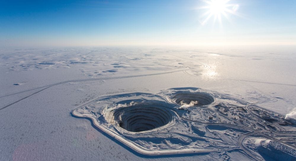 Diamantenmine im Winter, Blick aus dem Flugzeug