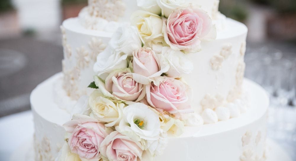 Hochzeitstorte mit Rosen Hochzeitstrends 2020